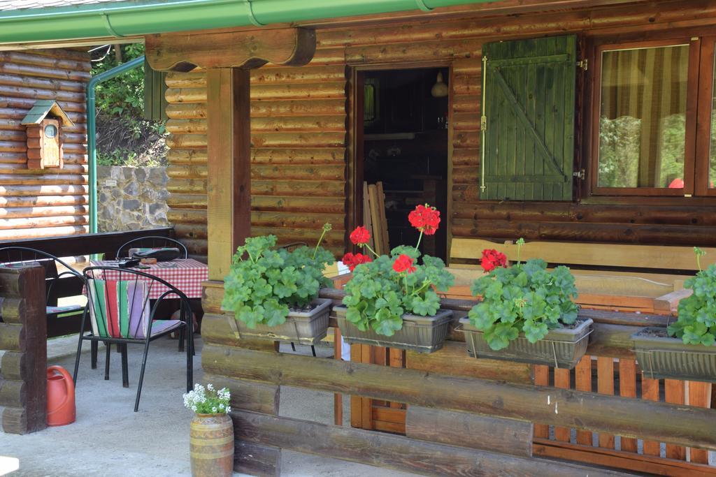 Holiday Homes Biser Lopatnice Lopatnica Exterior photo