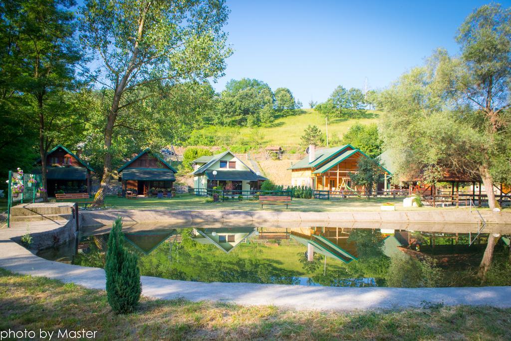 Holiday Homes Biser Lopatnice Lopatnica Exterior photo